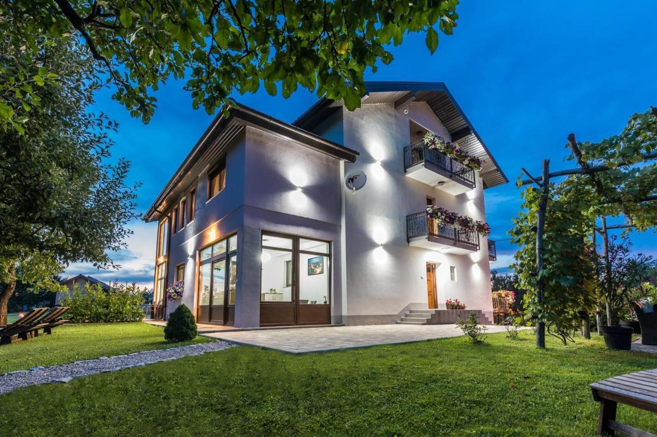 Apartments Lucic Slunj Exteriér fotografie